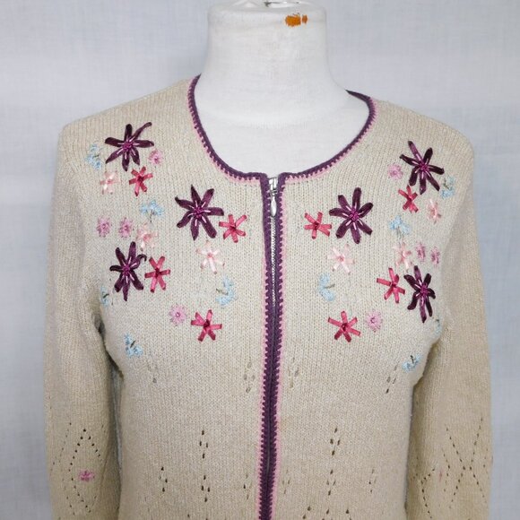 Northern Reflections Womens M Beige Full Zip Cardigan Sweater Ribbon Flowers - Picture 2 of 11